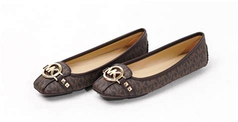 harga sepatu kets michael kors|shoes michael kors.